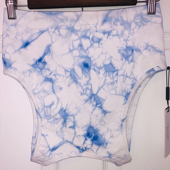 Calvin Klein sports bra (M) - Picture 6 of 10